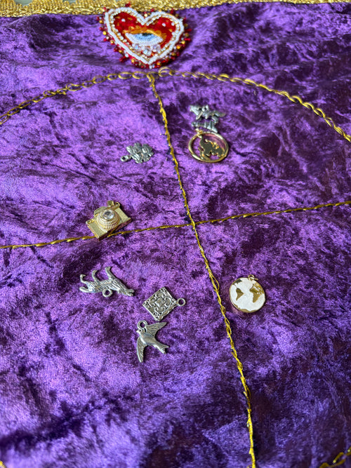 charm divination reading, charm casting, psychic reading 